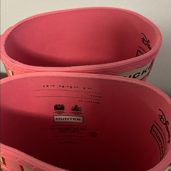 Hunter x Mickey Mouse Rain Boots | Big Kids US 5 | Pink - Picture 5 of 7